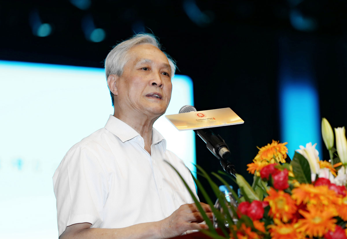 知名教育專家:成尚榮 知名教育專家:成尚榮