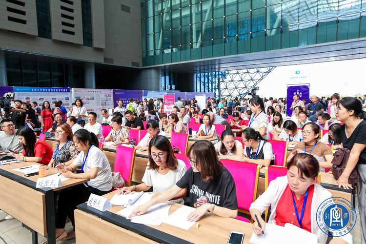 5d5df922472a7.jpg 5d5df922472a7.jpg