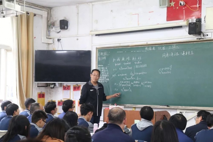 5d91b791e8503.jpg 5d91b791e8503.jpg