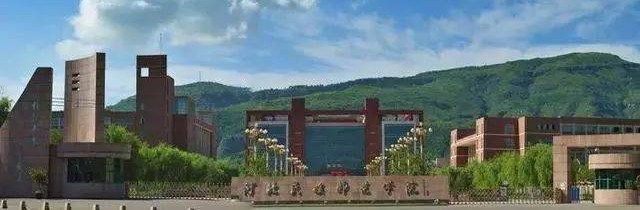 5e127f4b66665.jpg 5e127f4b66665.jpg